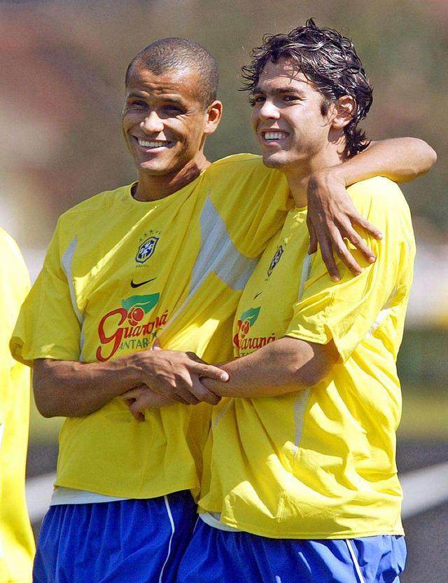 这位年轻的 这位年轻的