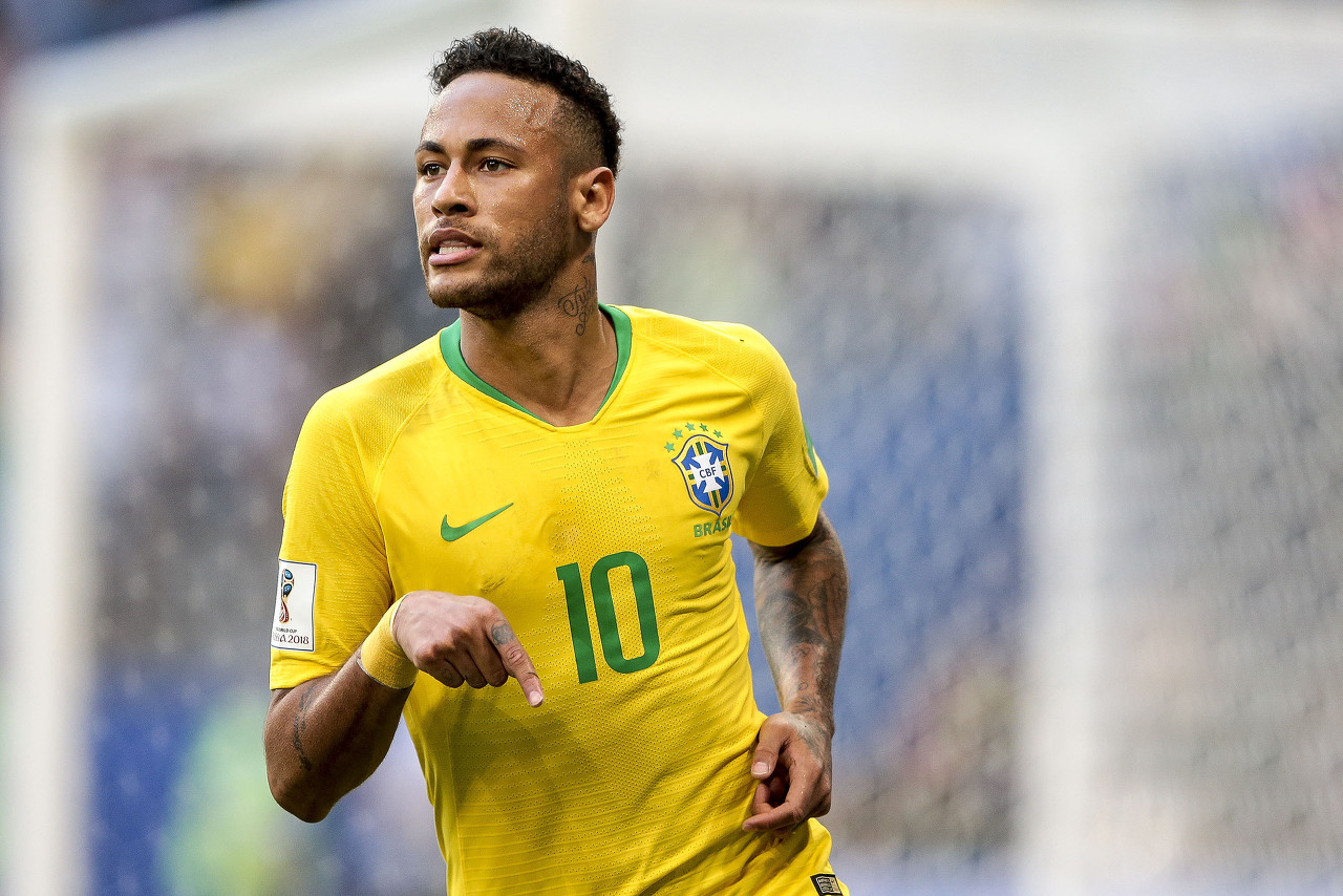 由于两大巡 由于两大巡