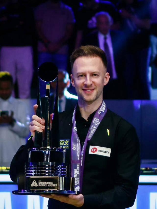 应当更加关 应当更加关